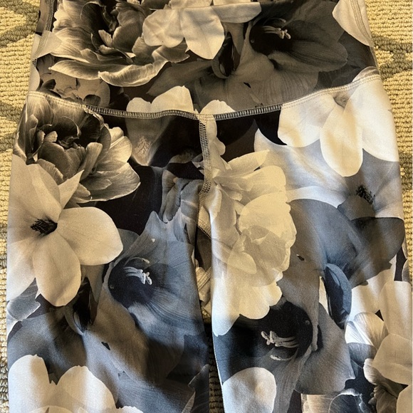 Elevate legging old navy - Picture 2 of 2